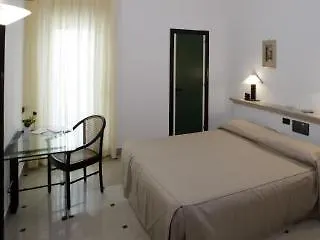 Hyencos Callyon Hotel