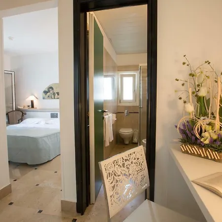 Hotel Hyencos Callyon 4*
